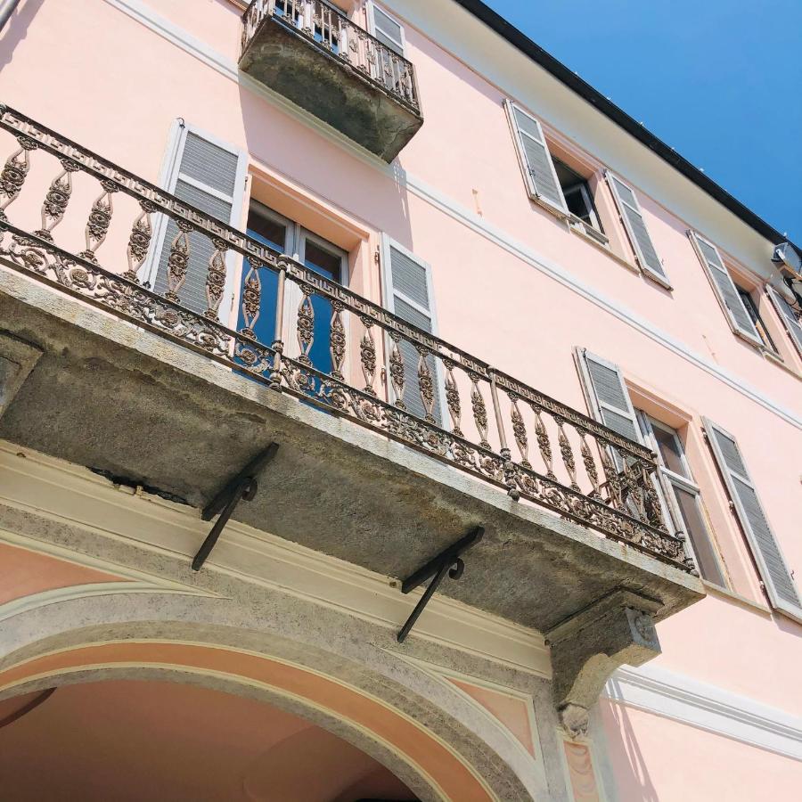Casa Conte Rosso Hostel Авиляна Екстериор снимка