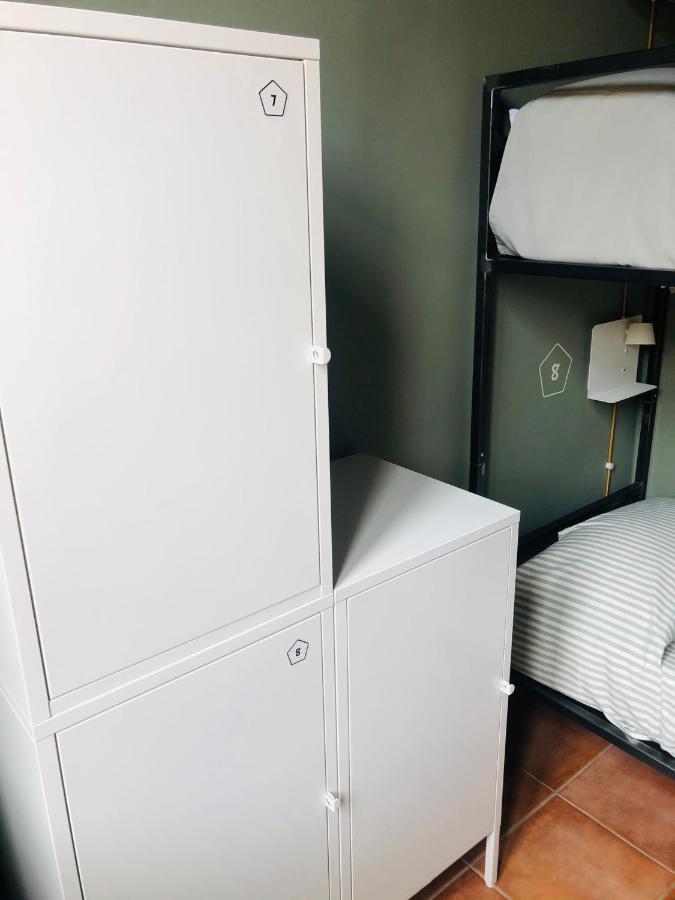 Casa Conte Rosso Hostel Авиляна Екстериор снимка