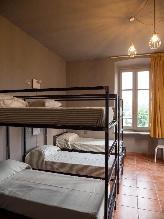 Casa Conte Rosso Hostel Авиляна Екстериор снимка