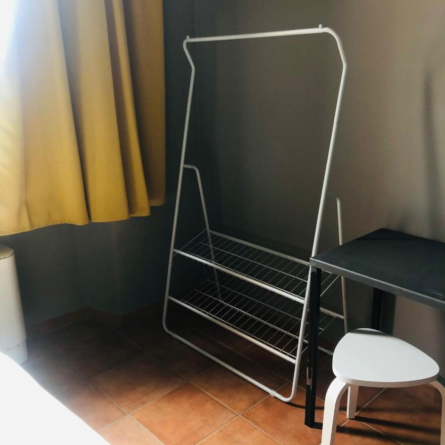 Casa Conte Rosso Hostel Авиляна Екстериор снимка
