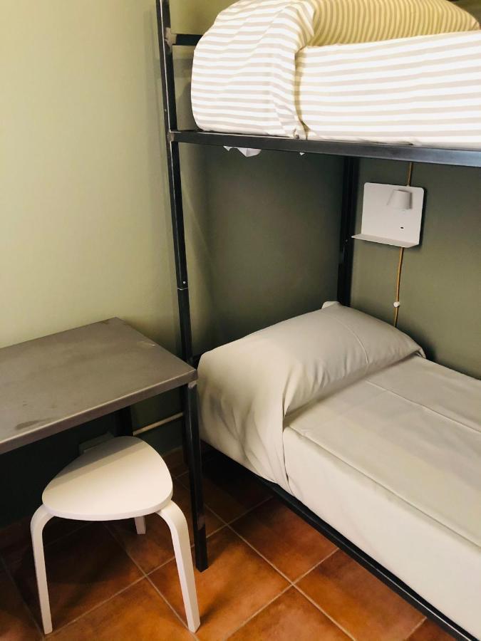 Casa Conte Rosso Hostel Авиляна Екстериор снимка