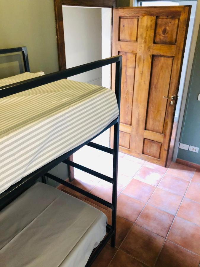 Casa Conte Rosso Hostel Авиляна Екстериор снимка