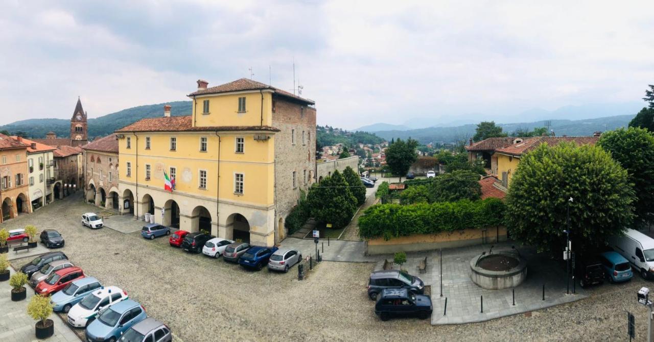 Casa Conte Rosso Hostel Авиляна Екстериор снимка