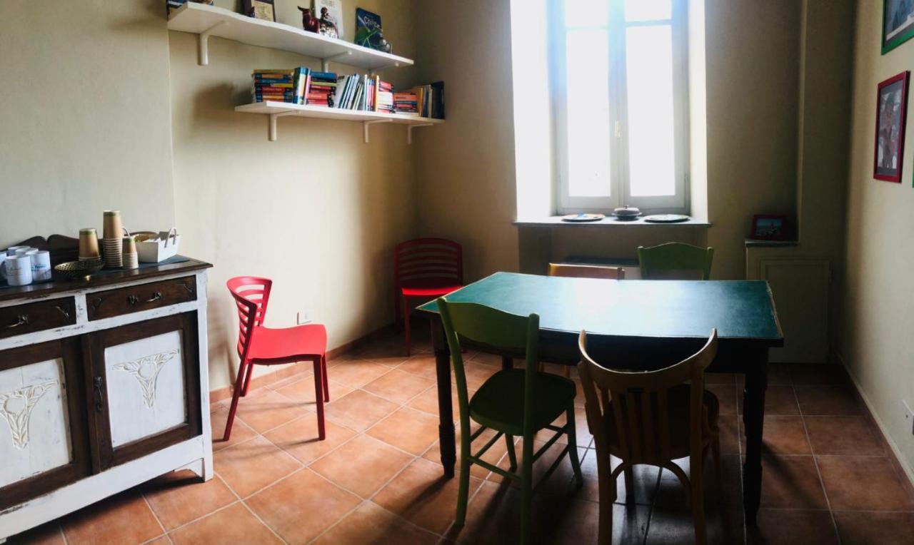 Casa Conte Rosso Hostel Авиляна Екстериор снимка