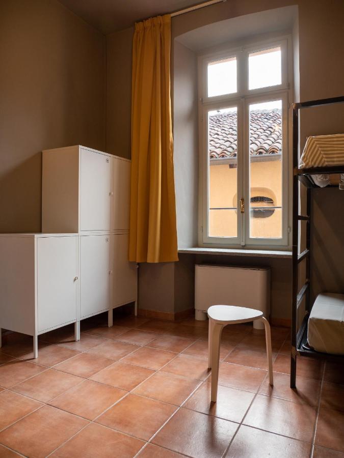 Casa Conte Rosso Hostel Авиляна Екстериор снимка